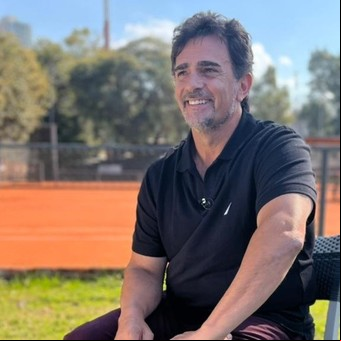 Guillermo Pérez Roldán, a corazón abierto: por qué ocultó la historia a su familia y las respuestas por correo de su papá tras hacer público el padecimiento