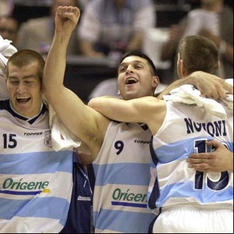 La cocina de un triunfo histórico: a 20 años del primer gran golpe de la Generación Dorada sobre el Dream Team