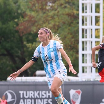 Racing transfiere a Rocío Bueno, la primera jugadora que se va al exterior a cambio de dinero