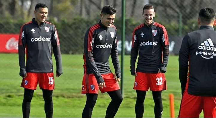 Pablo Solari apareció en la práctica de River
