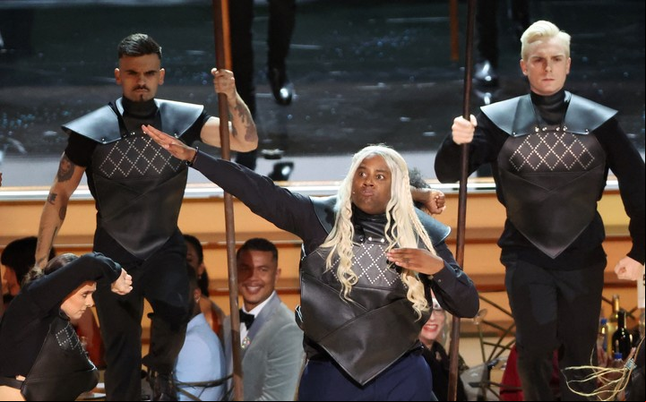 Kenan Thompson, como Daenerys Targaryen, de "Game of THrones". Floja conducción del comediante. Foto Reuters