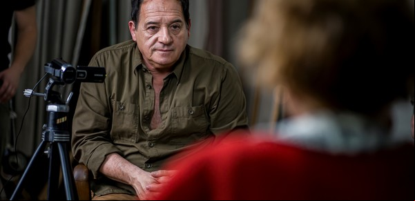 Cuando la miro: Cómo es el debut de Julio Chávez como director de cine