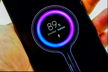 Presentan los dos celulares con la carga de batería más rápida del mundo: de 0 a 100% en menos de 10 minutos