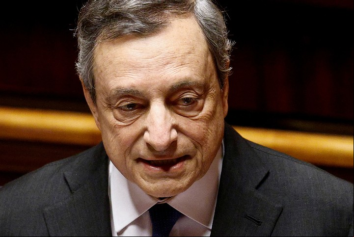 Mario Draghi gobernó Italia desde febrero de 2021 hasta julio de este año. Foto: REUTERS/Guglielmo Mangiapane