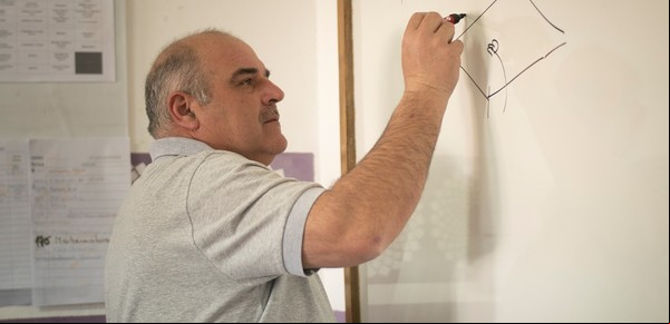 Trabaja en una escuela agraria e impulsa proyectos para una industria ganadera más sostenible