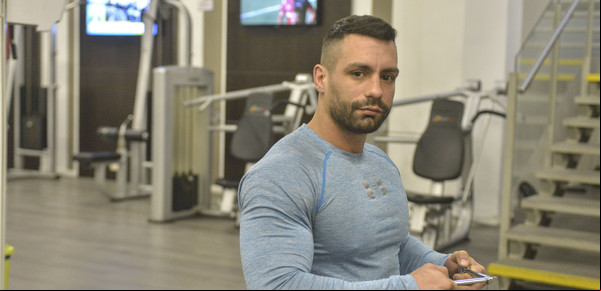 Abdominales: los 3 ejercicios que deberías hacer en la sala de musculación