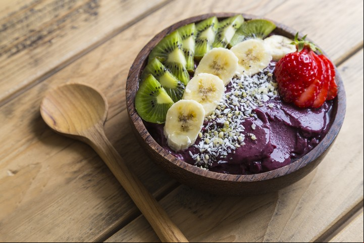 La forma más popular de consumir açaí, en el clásico "bowl". Foto: Shutterstock.