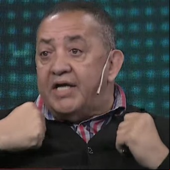 El gobierno le adjudicó una radio a Luis D'Elía