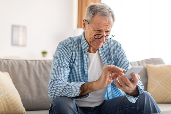 Los aportes se pueden revisar online. Foto: Shutterstock.