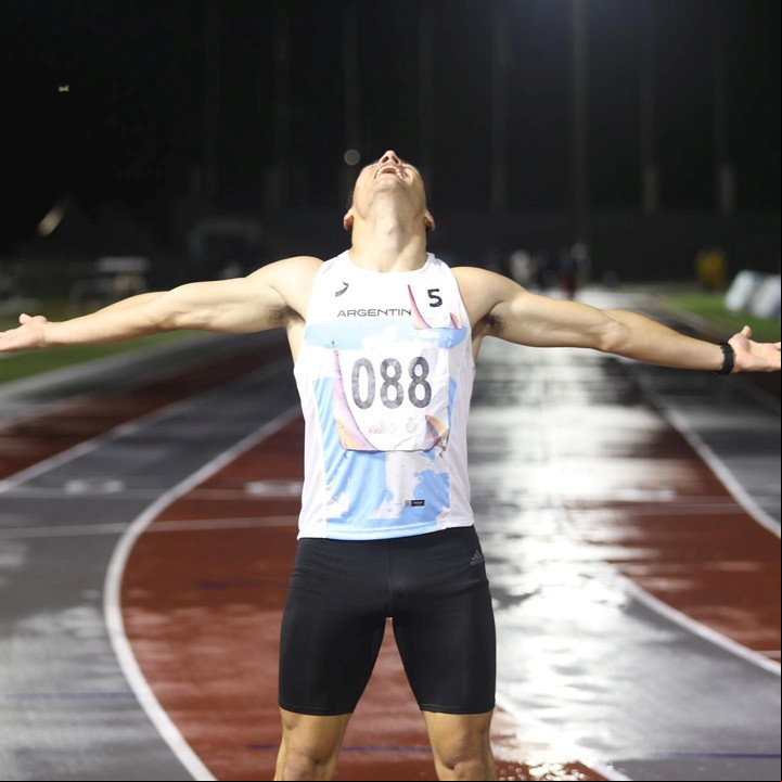 Franco Florio logró el oro en los 100 metros llanos.