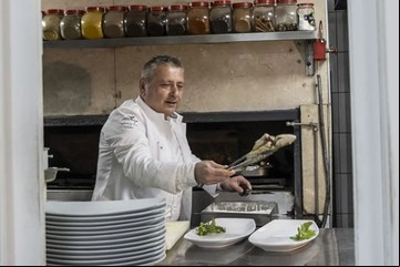 La Guía Michelin eligió su restaurante, el chef pensó que era una broma y se perdió la premiación: "Estoy muy triste"