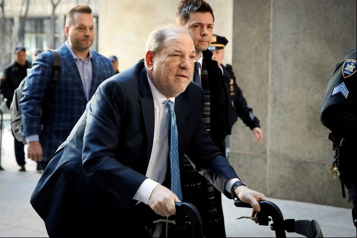 Weinstein, durante el juicio en Nueva York (AP Photo/John Minchillo, File)