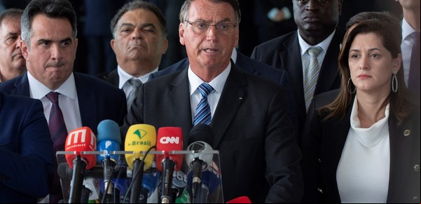 En un Brasil en grave tensión, Bolsonaro acepta la transición con Lula da Silva sin nombrarlo ni felicitarlo por la victoria