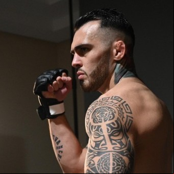 Lejos de UFC, Pepi Staropoli se reinventa como peleador en Francia: "Para ganarme me van a tener que matar"