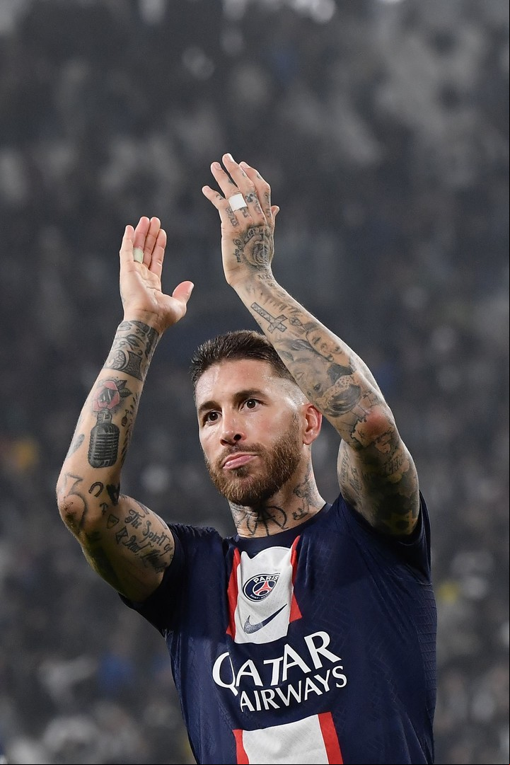 Sergio Ramos ya tiene tatuado la mayor parte visible de su cuerpo. Foto AFP