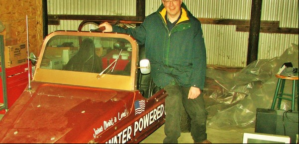 La misteriosa muerte en una cena del hombre que inventó un motor que funcionaba con agua