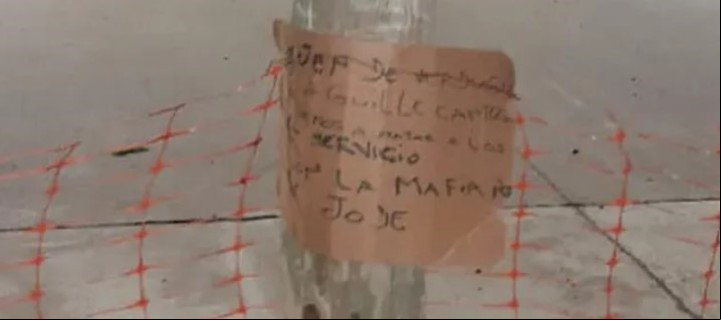 El cartel amenazante de Los Monos en el ataque el penal de Marcos Paz.