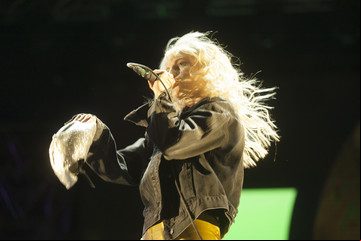 El grupo Paramore se liberó de su contrato discográfico, volvió a las redes y anunció un homenaje a Talking Heads