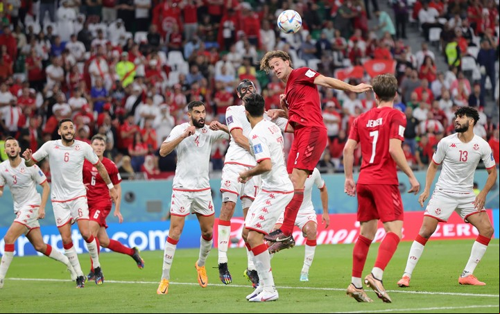 Túnez planteó un partido peleado, y hasta tuvo chances de ponerse en ventaja durante la primera parte. Foto: EFE