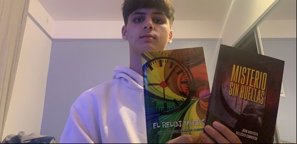 A los 9 años publicó su primer libro, a los 14 otro, y con 16 sueña con ser escritor