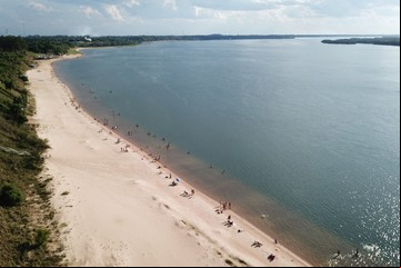 Corrientes: playas sobre el Paraná, esteros, pesca y buenos quesos