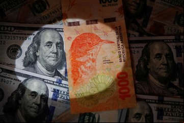 Dólares baratos: qué compras aún podés hacer al tipo de cambio oficial, a pesar del cepo