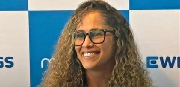 Gana 2,4 millones de dólares en la lotería la segunda vez que juega y podrá cumplir sus dos sueños