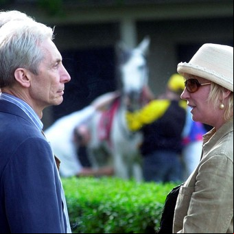 Murió Shirley Ann Watts, la esposa de Charlie Watts, el baterista de los Rolling Stones