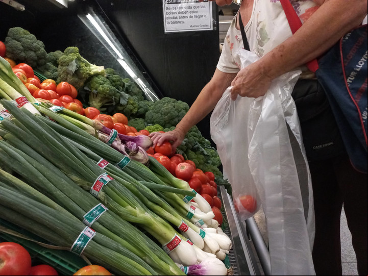 Los alimentos y bebidas no alcohólicas volvieron a ser los de más incidencia en el IPC. Foto Emmanuel Fernández