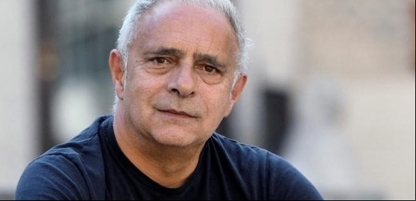 "Lo que le ocurrió a mi papá es el hecho que la gente más teme que le pase", señaló el hijo de Hanif Kureishi