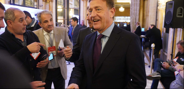 Mendoza pedirá la inconstitucionalidad de la resolución del Gobierno que le entrega tierras provinciales a los mapuches
