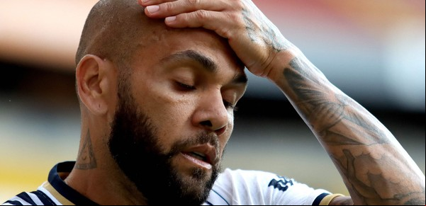 Cómo fue la primera noche de Dani Alves en la cárcel: sin celular, dejó la cena sin tocar