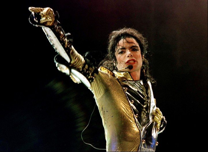 Michael Jackson durante su "HIStory World Tour", en julio de 1997. Foto Reuters