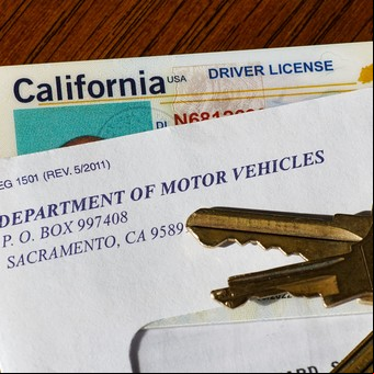 USA: qué ciudades permiten a inmigrantes indocumentados tener la licencia de conducir