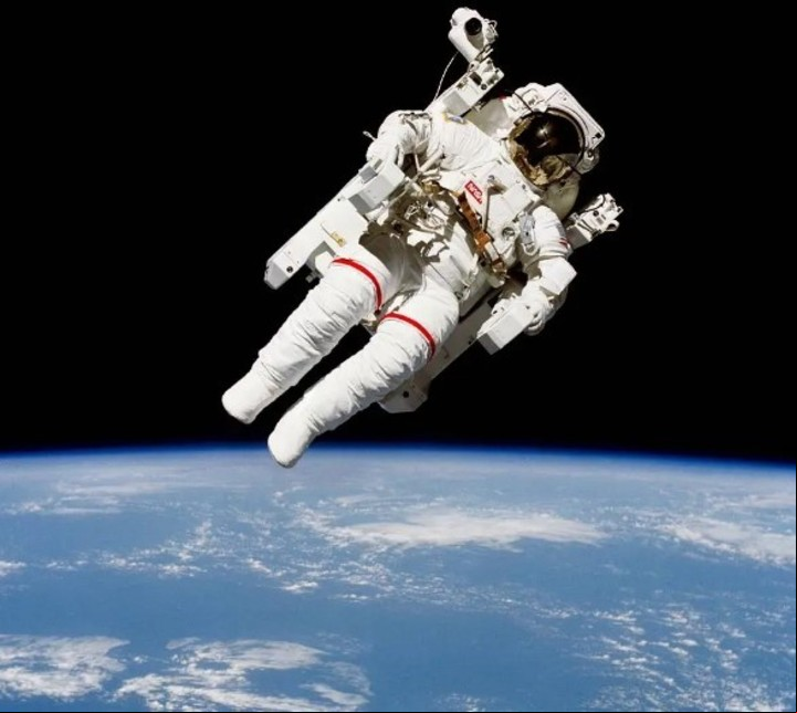 Vivir en el espacio, una experiencia para pocos.