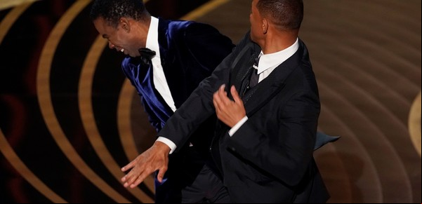 El ácido chiste de Jimmy Kimmel en los Premios Oscar 2023 sobre el sopapo de Will Smith: "Si ocurre algún evento violento, hagan lo mismo que el año pasado; nada"