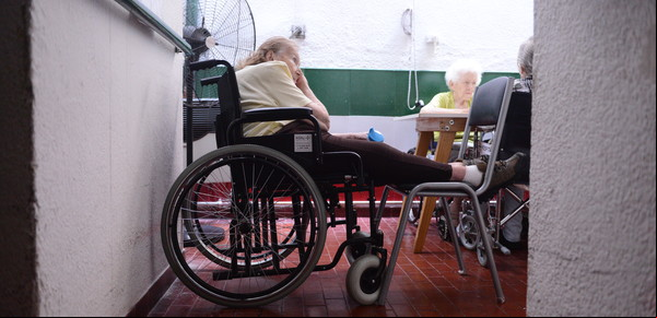 Otra cara de la crisis de las prepagas que afecta cada vez a más familias 