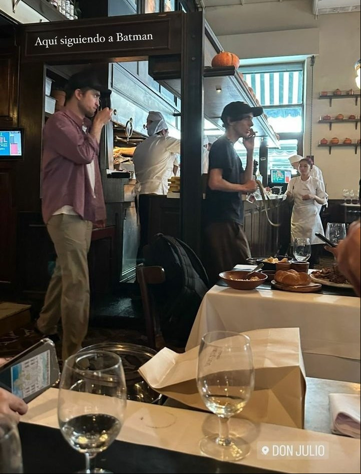 Robert Pattinson, en Buenos Aires. Un buen novio.