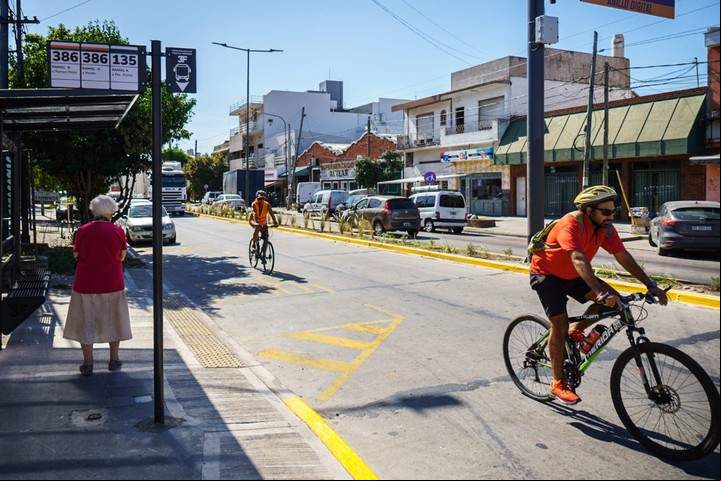 La importante obra apunta a agilizar el tránsito vehicular y peatonal y también impactar en el desarrollo comercial.