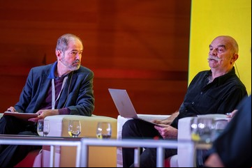 Martín Caparrós: "Propongo que nuestro idioma pase a llamarse 'ñamérica'"