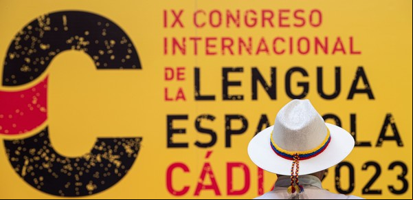 Despierta el lagarto de la poesía y hace de Cádiz una bulería