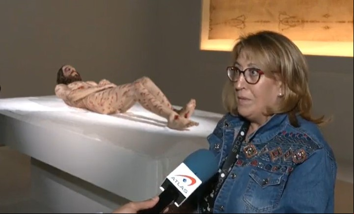 "Pensé que en cualquier momento iba a abri el ojo", dice una entrevistada sobre la recreación. Captura video
