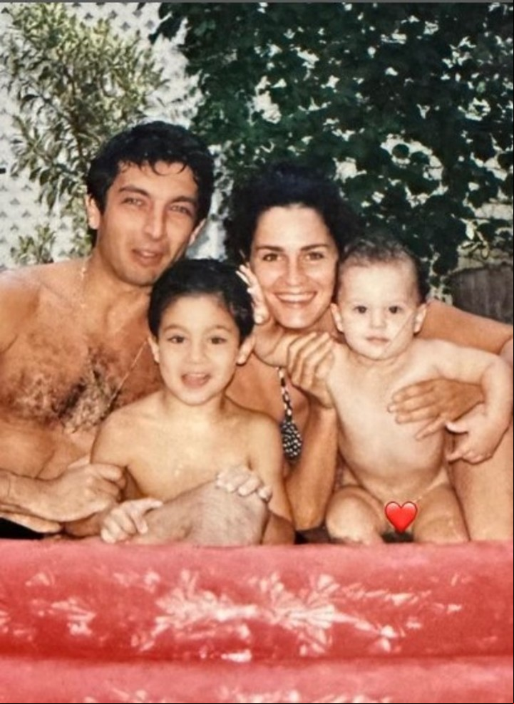 Ricardo Darín, Florencia Bas, Chino Darín y Clara. Foto: Instagram.