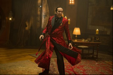 Nicolas Cage y Renfield, inspirados en el vestuario de David Bowie