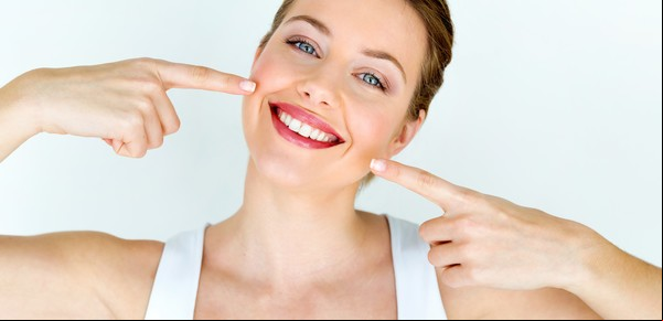 Los 10 alimentos que dañan tus dientes, según los odontólogos