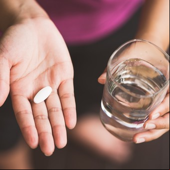 Advierten por daños digestivos del uso inadecuado de antiinflamatorios 