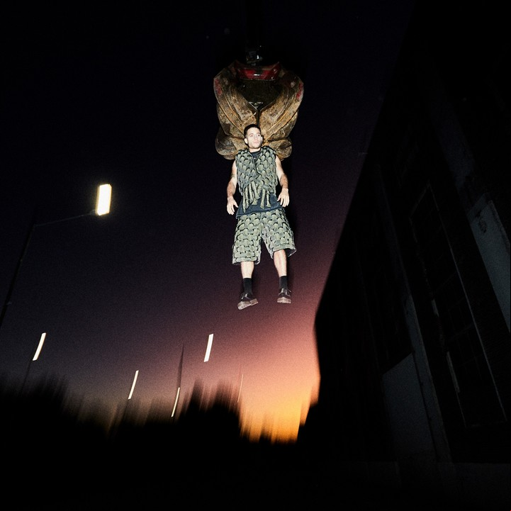 La tapa del nuevo single de Wos, "Descartable".