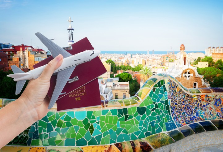 La ciudadanía española facilita el a la educación y el libre tránsito en cualquier país de la comunidad europea. Foto: Shutterstock.