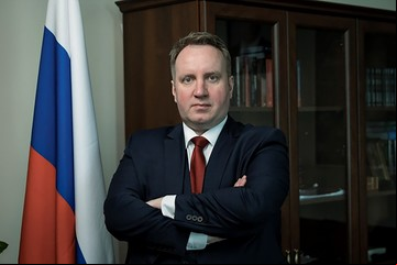 Un ministro de Putin que era crítico de la guerra con Ucrania murió tras enfermarse cuando regresaba en avión desde Cuba