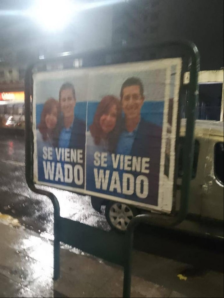 Los afiches de Eduardo "Wado" de Pedro con Cristina Kirchner que aparecieron en la Ciudad y el Conurbano bonaerense hace 20 días.